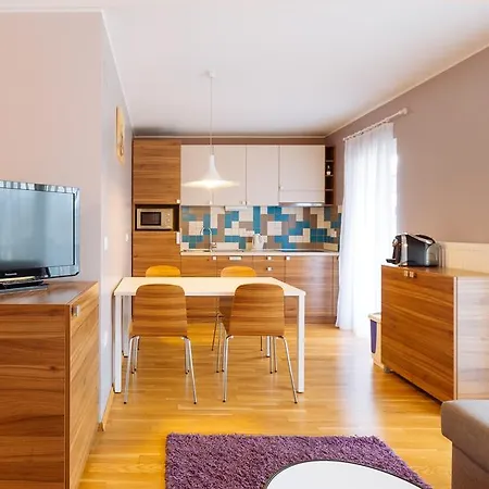Maline Apartment