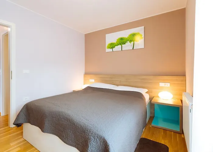 玛林公寓酒店 布莱德